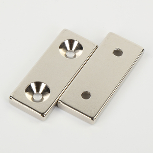 Thiêu Kết <span class=keywords><strong>Neodymium</strong></span> Sắt Boron Khối Nam Châm N35 N38 N45 N48 N52 Với <span class=keywords><strong>Neodymium</strong></span> Nam Châm Chìm Lỗ - Product Image 3