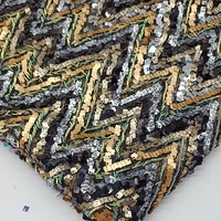 Nouveaux designs de tissu en maille polyester à paillettes, tissu brodé à paillettes pour robe de mode
