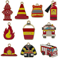 Breloques en émail pour équipement de pompier, en alliage doré, assortiment camion, casque, hydrant, extincteur, pour cadeaux de premiers intervenants
