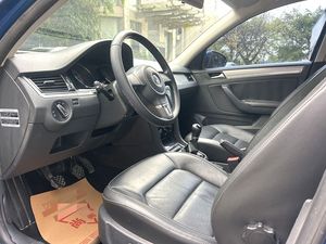 VW <span class=keywords><strong>Bora</strong></span> 2013 1.6L Gasolina, Sedán con Volante a la Izquierda, Motor Potente y Confiable, Bajo Kilometraje, Buen Estado, Auto Usado a Precio Accesible - Product Image 4
