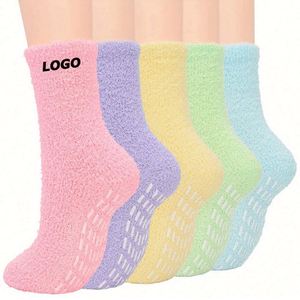 Chaussettes en polaire corail antidérapantes confortables pour hommes et femmes, chaussettes épaisses et chaudes pour l'hiver, chaussettes de pantoufles pour la maison ou en cadeau - Product Image 1