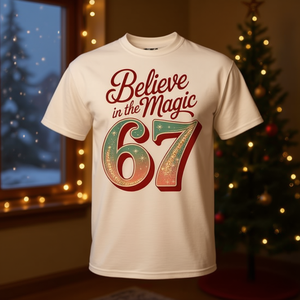 T-shirt de Noël « Believe In The Magic 67 » au design rétro, vêtements de fête - Product Image 3