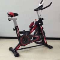 Vélo d'intérieur en acier inoxydable avec système de freinage magnétique pour le cyclisme à domicile