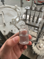 Machine de remplissage et de bouchage automatique de flacons à double tête rotative, alimentée par un système de vis à contact servo, pour produits cosmétiques et parfums, conforme aux normes GMP
