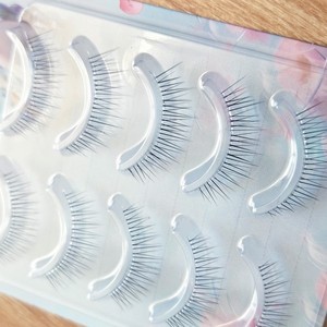 ขนตาปลอมแบบเต็มแถบ แกนใส แถบกาวนุ่มพิเศษ ใช้ซ้ำได้ สำหรับคนทั่วไป - Product Image 1