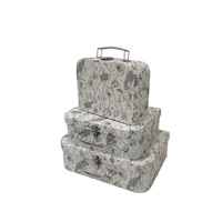 Ensemble de trois valises de style campagnard, boîte cadeau fleurie, boîte à fleurs, boîte cadeau souvenir