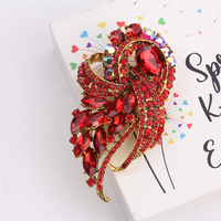 Broche de luxe à motif géométrique découpé pour femme, accessoire de mode pour robe, épingle de corsage, cadeau