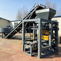Machine à blocs de béton semi-automatique QT4-26 à faible coût, petite machine à fabriquer des briques creuses en ciment, adaptée aux petites et moyennes briqueteries