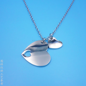 Collier en alliage de zinc en forme de double cœur, pendentif vierge couleur nickel brillant, idéal pour un cadeau ou un usage décontracté - Product Image 2