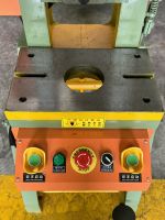 Presse mécanique inclinable à cadre ouvert J23-10T de 10 tonnes, machine de poinçonnage de métaux à cadre en C, avec moteur 220V/380V et pompe, matériel inclus