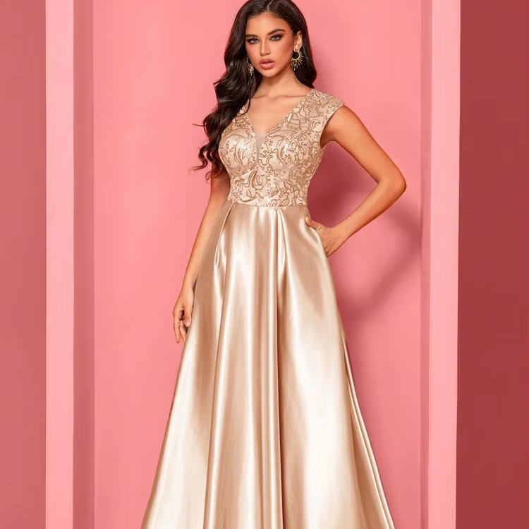 green emerald velvet dress 22 Karat Gold Dress – Allure Novembre