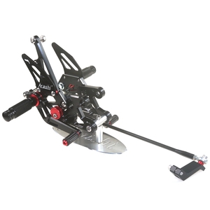 Pedane Arretrate Regolabili CNC per Moto YAMAHA <span class=keywords><strong>FZ1</strong></span> 2006-2014 e FZ8 2010-2013, Accessori per Moto - Product Image 3
