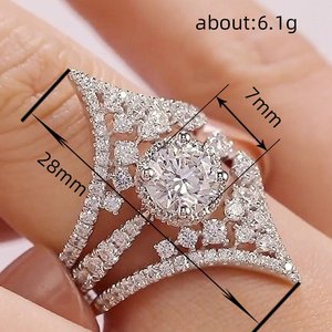 Anello di fidanzamento a forma di V per donna, gioiello scintillante da indossare sul dito per matrimonio - Product Image 3