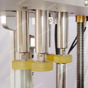 Macchina Riempitrice di Liquidi Personalizzata in Fabbrica, <span class=keywords><strong>4</strong></span> Testine, con Funzione di Riempimento e Tappatura, per Sapone Liquido e Shampoo - Product Image 6
