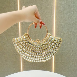 Elegante Bolso de Mano en Forma de Abanico con Pedrería, Suministro Directo de Fábrica para Bodas y Galas - Product Image 1