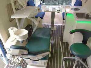 รถเคลื่อนที่สำหรับคลินิกทันตกรรมแม็กซัส พร้อมเก้าอี้ เครื่องอัดอากาศ <span class=keywords><strong>ไฟ</strong></span>ส่องสว่าง เครื่องเอกซเรย์ - Product Image 2