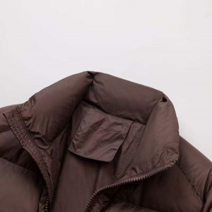 Chaqueta Corta Acolchada de Invierno para Mujer 2025, Color Sólido, con Cierre, Cuello Alto, Cálida, Informal, de Poliéster - Product Image 3