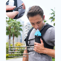 Gilet d'hydratation en nylon imperméable personnalisé, sangles de sterno-claviculaires élastiques réglables, gourde souple, design réfléchissant pour la course à pied