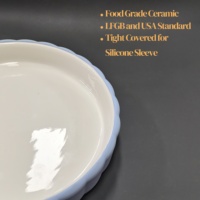 Assiette ronde en porcelaine blanche de ménage de qualité supérieure assiette en céramique pour bébé couverte de manchon en silicone micro-ondable créatif