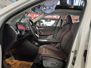 El SUV de Lujo de <span class=keywords><strong>Segunda</strong></span> <span class=keywords><strong>Mano</strong></span> Más Vendido de China, BM-W <span class=keywords><strong>X1</strong></span> 2.0 Gasolina 4WD en 2024, con Techo Solar Panorámico y Asientos de Cuero - Product Image 3