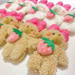 Oso de Peluche Kawaii con Lazo y Fresa, Muñeco de Peluche de Dibujos Animados, Llavero de Oso con Lazo, Colgante para Mochila, Juguetes de Peluche para Niñas, Regalos - Product Image 3