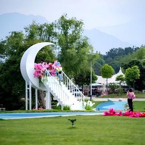 Decorazione a Forma di Chitarra per Parchi Divertimento, Aree Spiaggia e Luoghi Panoramici, Stile Musicale e d'Intrattenimento - Product Image 6