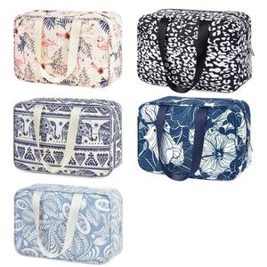 Borsa per il Trucco con Motivi Floreali, Beauty Case Impermeabile per Ragazze - Product Image 2