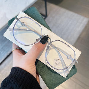 Montures de lunettes uniques en métal rétro Tr90, anti-lumière bleue, pour femmes, design irrégulier à monture complète S1 0672 - Product Image 4