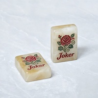 Ensemble de Mahjong de Luxe en Résine avec Tuiles Gravées Translucides, Jeu de Mahjong à Couche Unique Effet Nacre pour Soirées en Famille et Cadeaux de Pendaison de Crémaillère