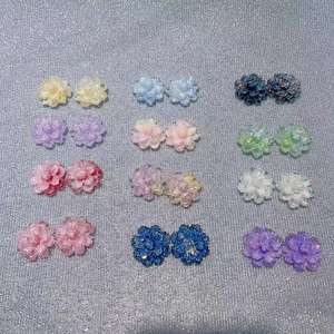 Lucciola ghiaccio sospeso attraverso doppio fiore ibisco 2.3cm gioielli fai da te fatti a mano-fiore in resina luminosa - Product Image 2