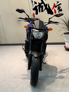 Oferta Especial: Motocicleta <span class=keywords><strong>Yamaha</strong></span> <span class=keywords><strong>MT</strong></span>-<span class=keywords><strong>09</strong></span> 900cc, Refrigeración Líquida, CP3 Triple Hyper Naked, Ahorro de Combustible, Motocicleta de Lujo - Product Image 2