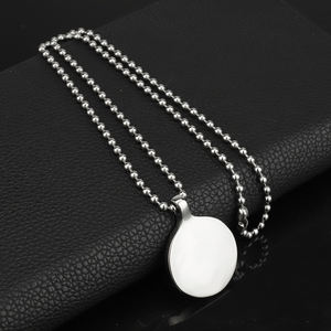 ケルトの盾結びの狼の爪の護符ネックレス（魔法の三角形付き） - Product Image 5