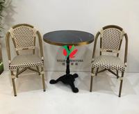 Moderne restaurant café table en marbre
