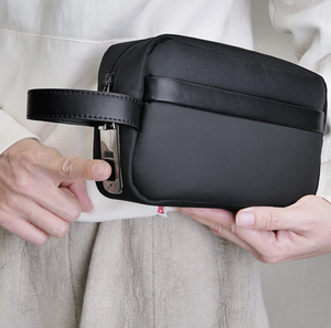 Bolsa de Viaje Impermeable con Cierre Inteligente de Huella Dactilar y Carga Tipo C para Senderismo, Camping y Almacenamiento en Exteriores - Product Image 3