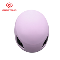 Casque d'escalade Double dans le moule