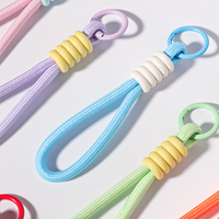 Llavero de cordón al por mayor, cordón abrible y colorido para teléfono móvil, llaves, mochila, cuchillo, correa de paracord con anillo para dedo, llavero