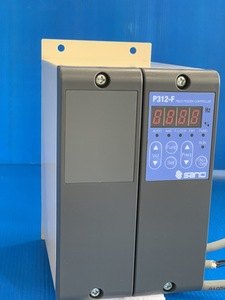 เครื่องป้อนแบบสั่นดิจิตอลเครื่องควบคุม100/200V ระบบอัตโนมัติที่เชื่อถือได้สำหรับการผลิตเครื่องจักรอุตสาหกรรมญี่ปุ่น - Product Image 4