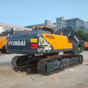 Excavatrice sur pneus Hyundai HX300HD d'occasion, bon état, prix bas, couleur jaune, forte puissance de creusement, moteur, pompe - Product Image 4