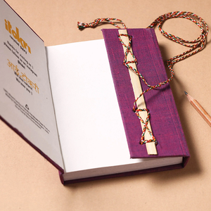 Carnet en papier fait main avec couverture en tissu et fermeture à cordon, journal artisanal durable - Product Image 2