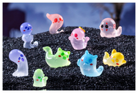 En vrac Halloween lumineux brillant foncé Mini 3D mignon Miniature résine fantôme Figurine fabricant Surprise aveugle sac petits jouets