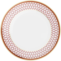 Service d'assiettes de luxe en porcelaine fine rouge avec bord doré et motif géométrique, assiettes de présentation pour décoration de table de mariage et de banquet