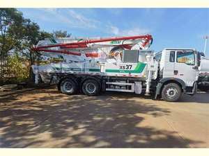 Bomba de Hormigón Versátil Montada en Camión de Gran Alcance XS204, Altura de Colocación 36.5M, Presión 10.2MPa para Construcción de Altura Media - Product Image 3