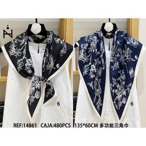 Sciarpa triangolare multifunzionale 135*60 cm con stampa floreale per donna, accessorio di moda - Product Image 3