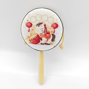 Tambour à main en bois pour bébé, motif cheval, jouet de percussion en bois et papier, vente en gros - Product Image 4