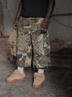 Short cargo en sergé de coton épais pour homme, coupe oversize, délavé et vieilli, style utilitaire tactique camouflage, longueur longue, de la marque HG Manufacturer