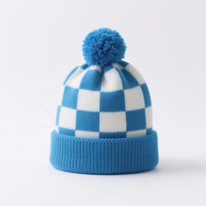 Bonnet tricoté à carreaux chaud d'hiver pour adultes et enfants, style décontracté, avec pompon, conception OEM - Product Image 5