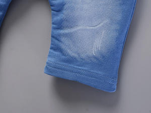 Vêtements pour bébés en gros, t-shirt décontracté pour garçon, gilet, pantalon en jean, ensembles de robes, costume 3 pièces - Product Image 6