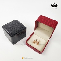 Cadeau d'emballage de bijoux recouvert de cuir artificiel de crocodile marron personnalisé grande boîte à bagues