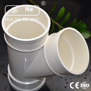 وصلة تي مائلة للصرف الصحي من كلوريد البولي فينيل ، مقابس <span class=keywords><strong>Pvc</strong></span> مناسبة لتطبيق المياه