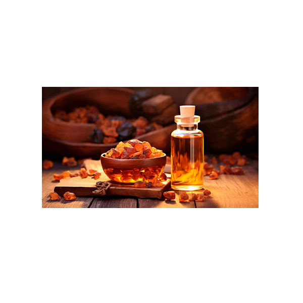 สีเหลืองอมน้ำตาลถึงน้ำตาล